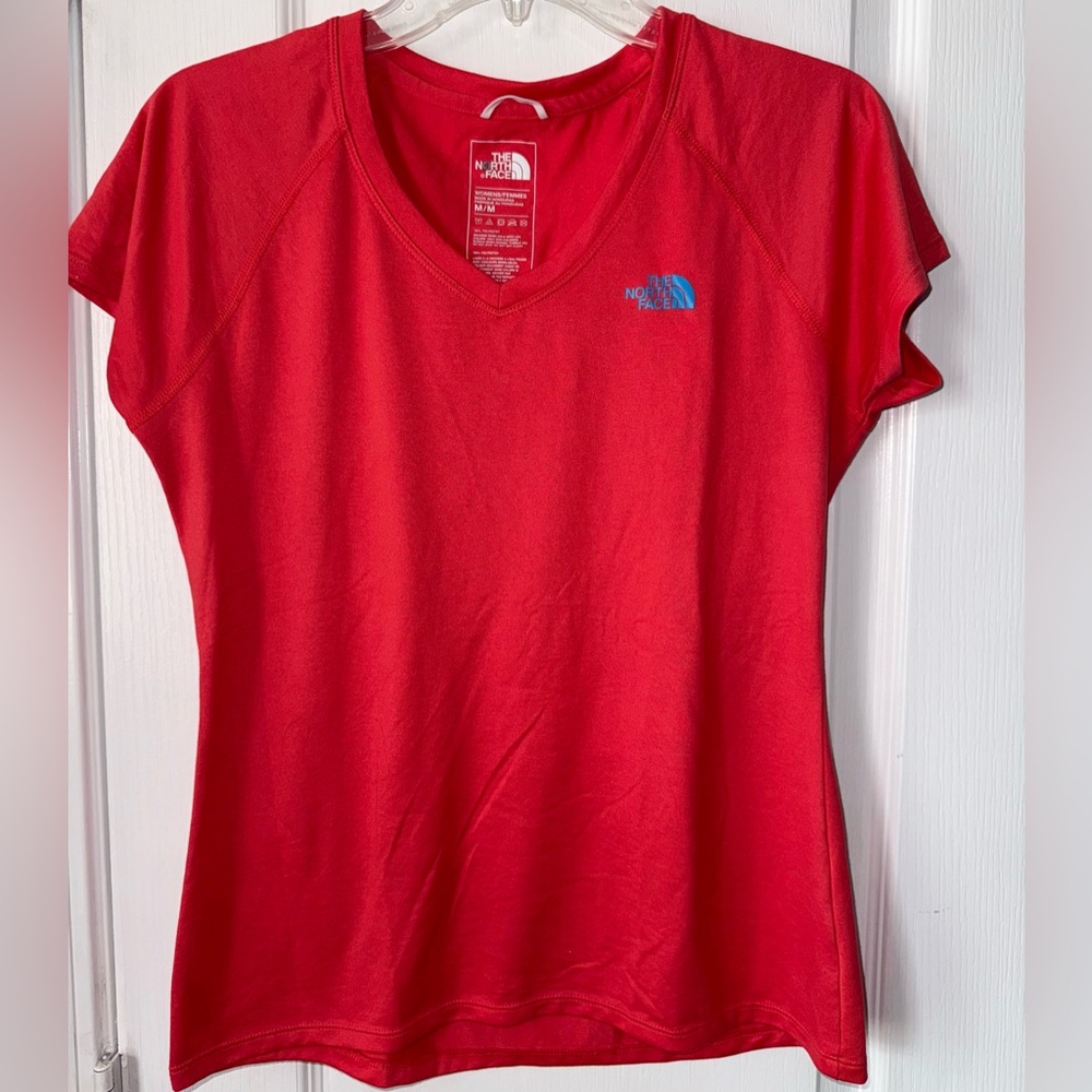 The North Face Red Orange FlashDry Workout Top Size M - Picture 1 of 8